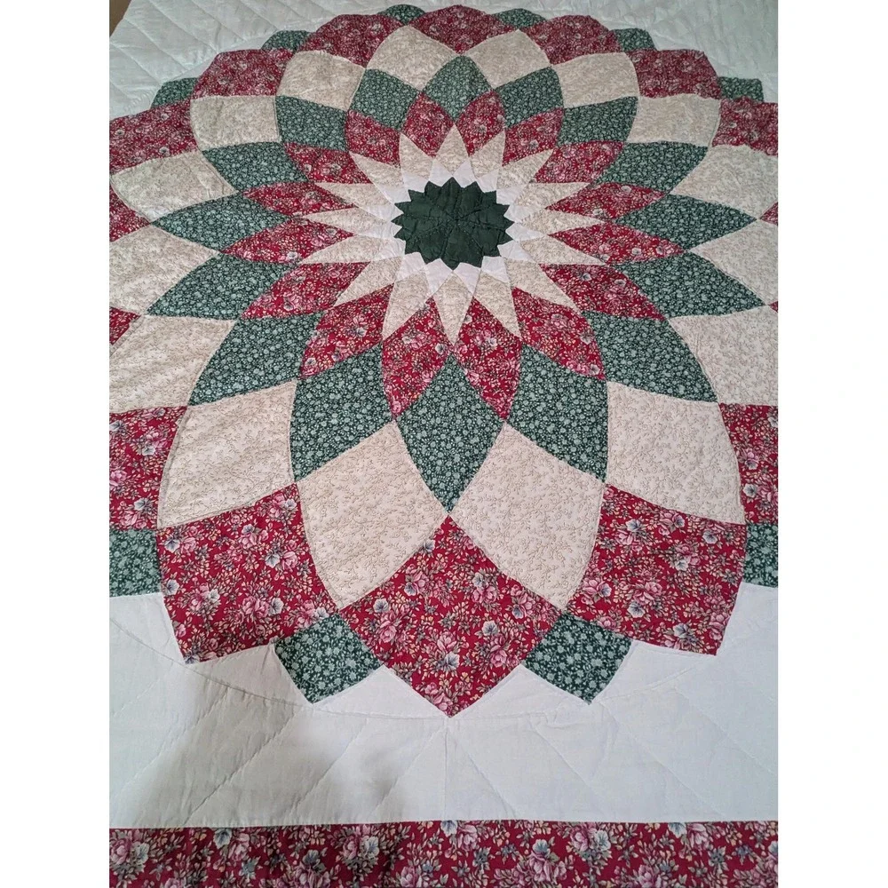 Vintage Handmade Floral Medallion Quilt 83x84 Cottagecore Bedding
